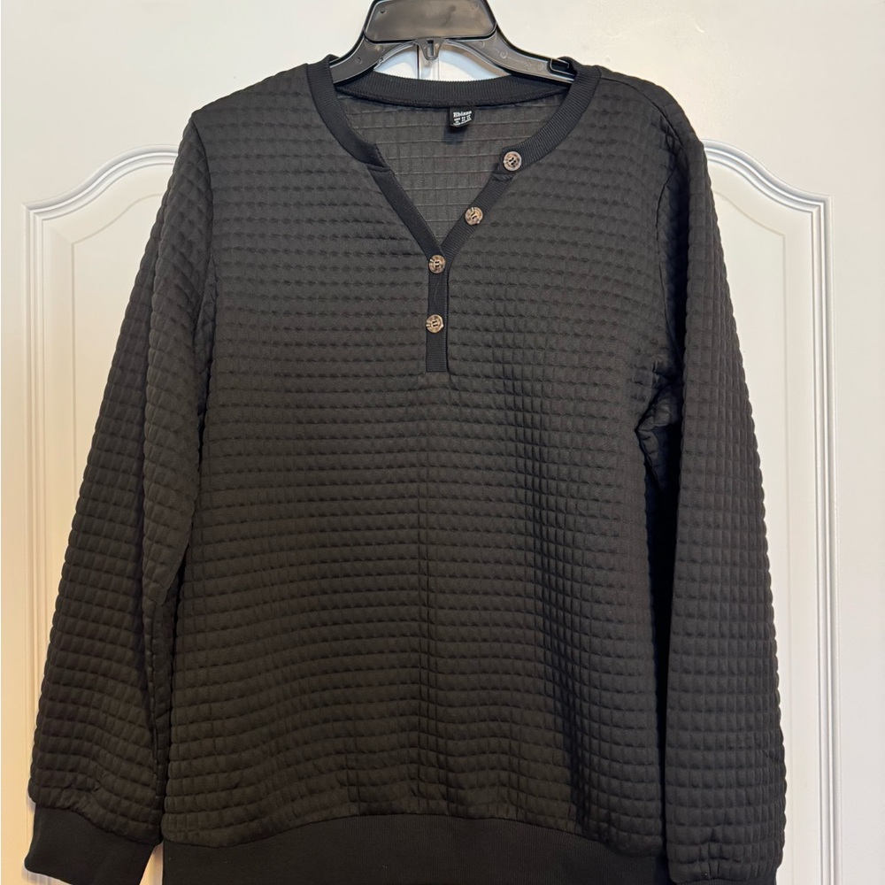 Woken’s Black Quilted Pullover New without tags